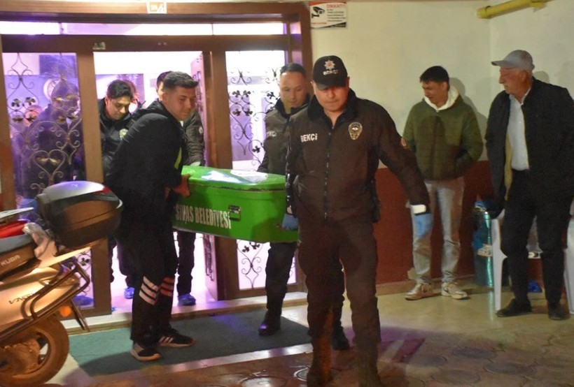 Ellerini plastik kelepçeyle bağladı! Melisa ve Umutcan'ı katletti! Bir şüpheli gözaltında - Resim: 3