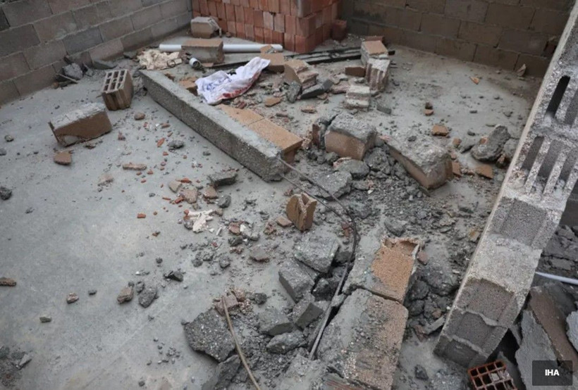 Aydın'ı fırtına vurdu... Köylüler uçan malzemelerini araziden topladı - Resim: 4