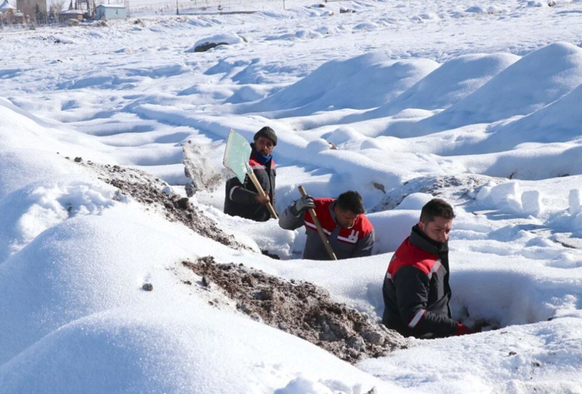 Mezar yerleri şimdiden hazırlandı! Kışın hava sıcaklığı eksi 30 derece - Resim: 3