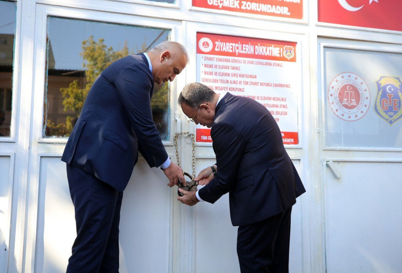 Diyarbakır Cezaevi'ne kilit vuruldu: Tarihi anlar böyle görüntülendi - Fotoğraf: 6