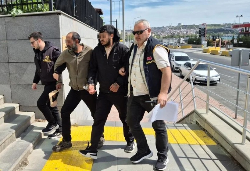 Boğazını kesip, altınlarını çaldı! 14 yaşındaki çocuk kan dondurdu! - Resim: 4