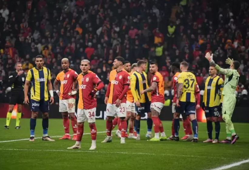Okan Buruk ile Osimhen arasında büyük kriz! Mourinho'yu onaylayınca çileden çıktı - Fotoğraf: 5