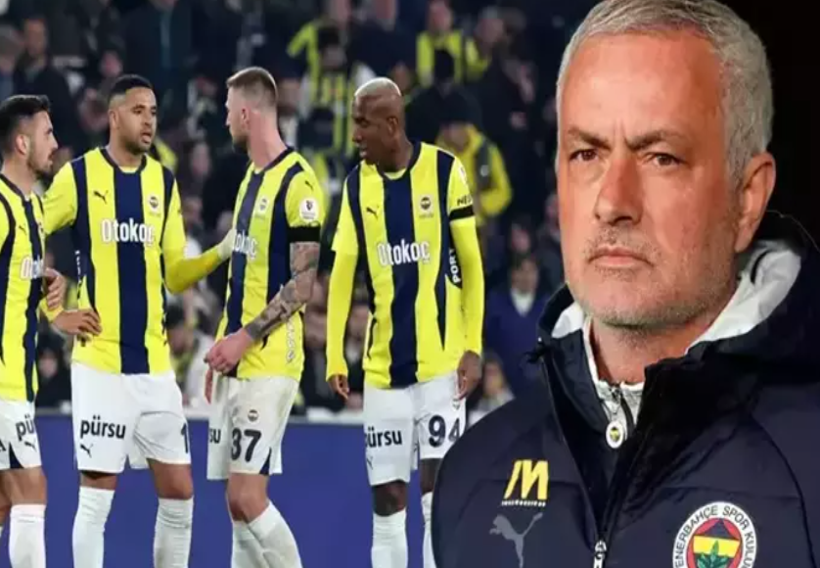 Fenerbahçe'de son 5 maç kararı! 2 isim takımdan gönderiliyor - Resim: 1