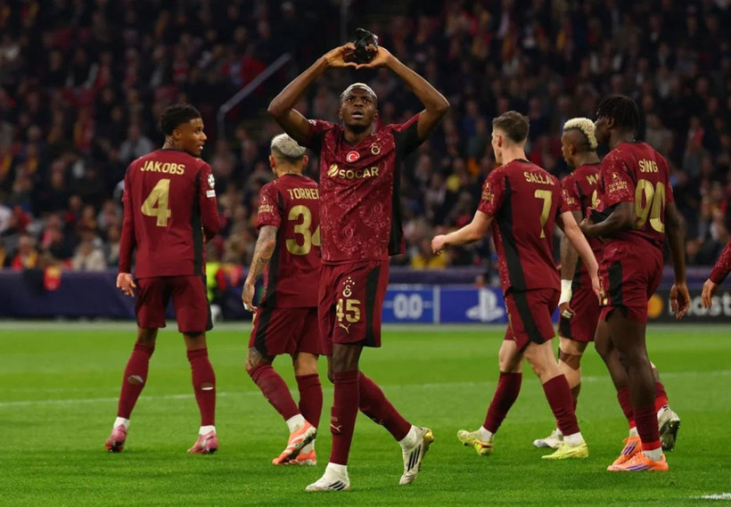 Osimhen’den Ajax’a hat-trick: Gol krallığında zirveye çıktı - Resim: 4