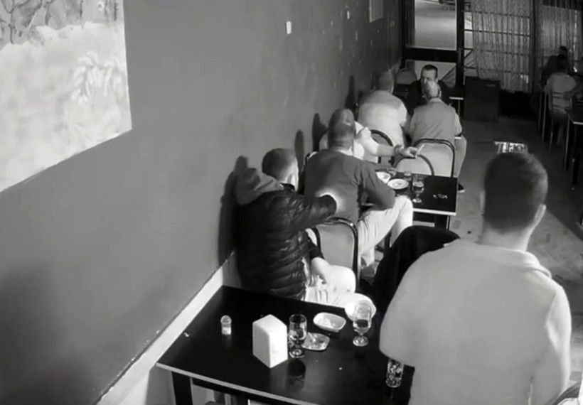 Burdur'da cinayet işlenen mekan kapatıldı, silah gömülü bulundu - Resim: 3