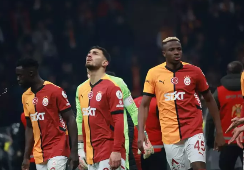 Okan Buruk ile Osimhen arasında büyük kriz! Mourinho'yu onaylayınca çileden çıktı - Fotoğraf: 8