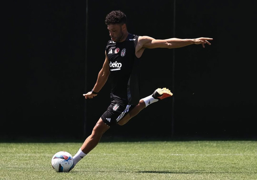 Beşiktaş'tan ayrılan Chamberlain için olay transfer iddiası: Ünlü teknik adam resmen duyurdu - Resim: 3