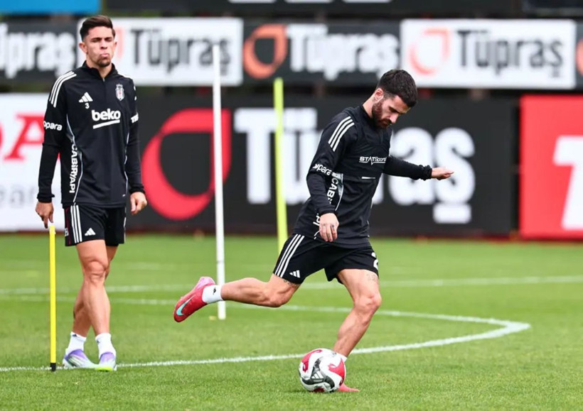 Sergen Yalçın derbi öncesi kararını verdi: Beşiktaş’ın stoper ikilisi belli oldu - Resim: 3