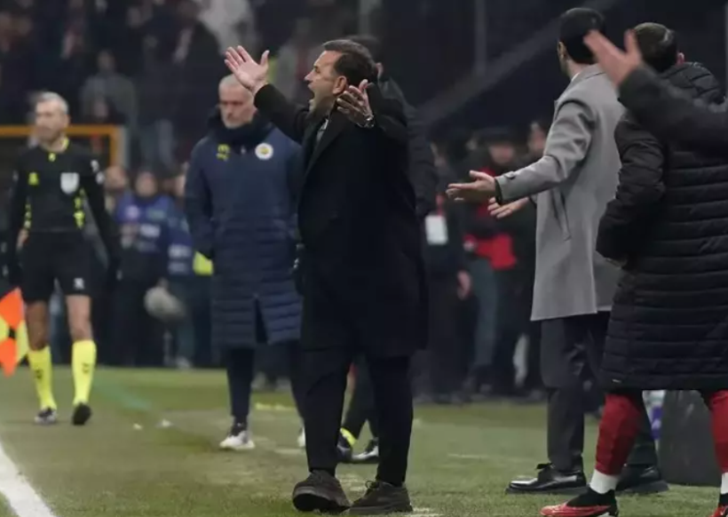Okan Buruk ile Osimhen arasında büyük kriz! Mourinho'yu onaylayınca çileden çıktı - Fotoğraf: 6