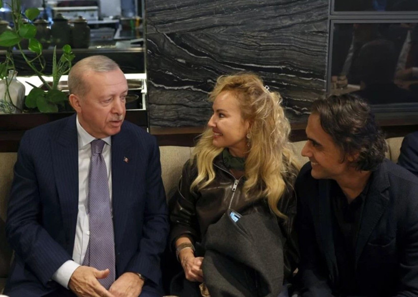 Cumhurbaşkanı Erdoğan, kafede vatandaşlarla buluştu - Resim: 2