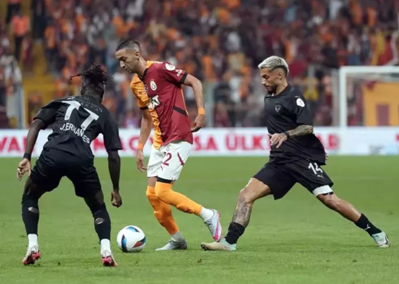 Osimhen sonrası 2 dünya yıldızı birden geliyor! Okan Buruk transferi İtalya'da bitirdi - Resim: 2