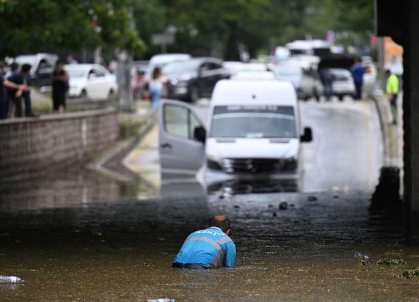 Riskli yağışlar sürüyor! İstanbul'a da yağmur geliyor - Resim: 3