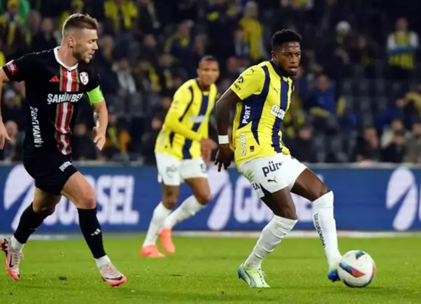 Fenerbahçe'de Saint-Maximin krizi: Kulağının çekilmesi gerek! - Fotoğraf: 2