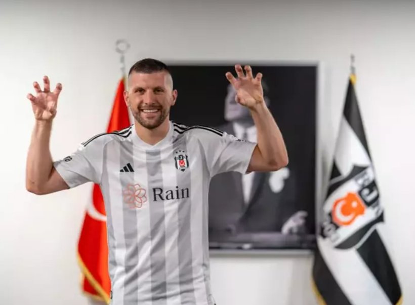 Süper Lig'de biten tüm transferler listesi; İşte yaz transfer dönemine damga vuran isimler - Fotoğraf: 99