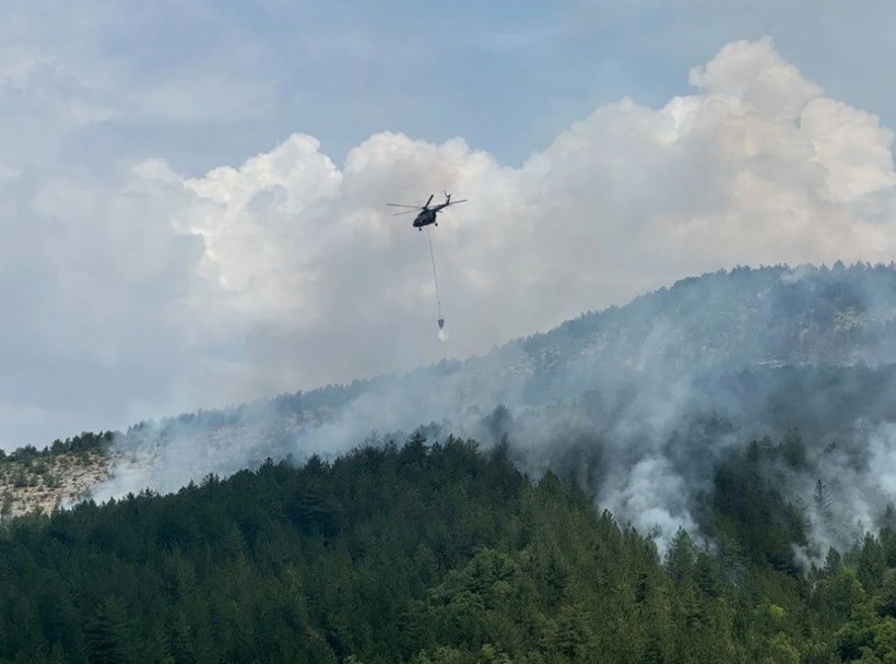 Kastamonu’da saatler süren yangın kontrol altına alındı: Bölgede soğutma çalışması yapılıyor - Resim: 1