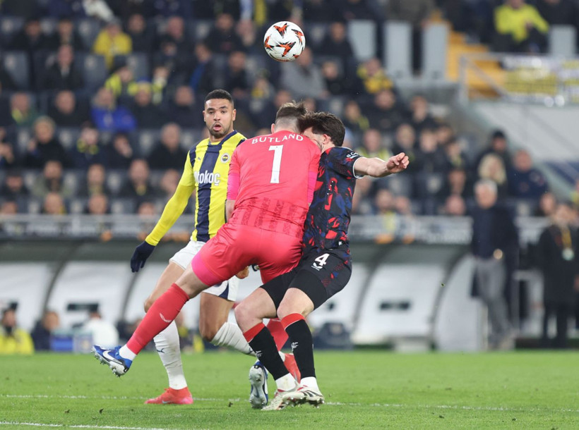 Fenerbahçe-Rangers maçı sonrası spor yazarları veryansın etti: İskoçlar bize ders verdi! - Resim: 4