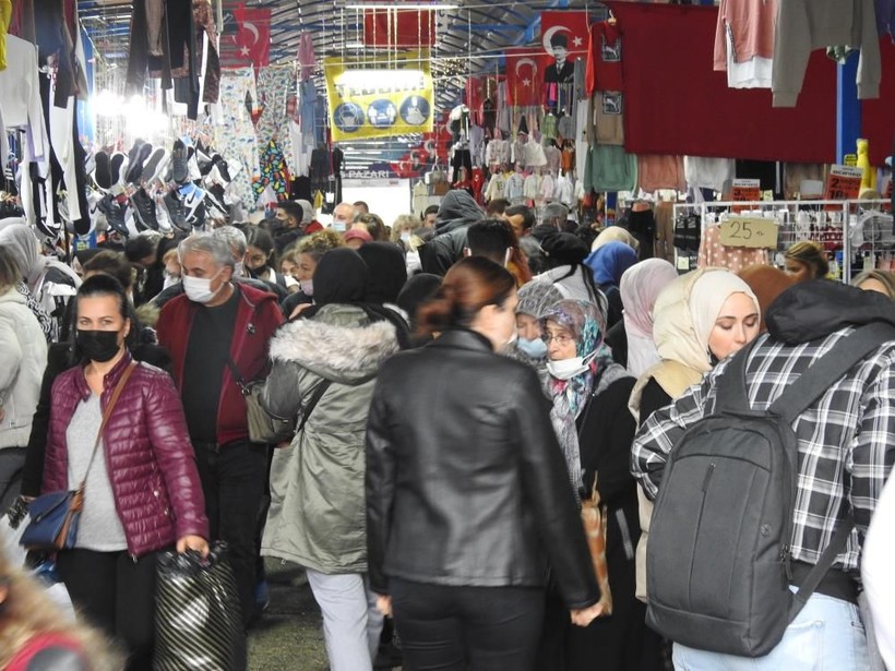 Covid-19 havada 20 dakika kaldıktan sonra bulaşıcılığının çoğunu kaybediyor - Resim: 1