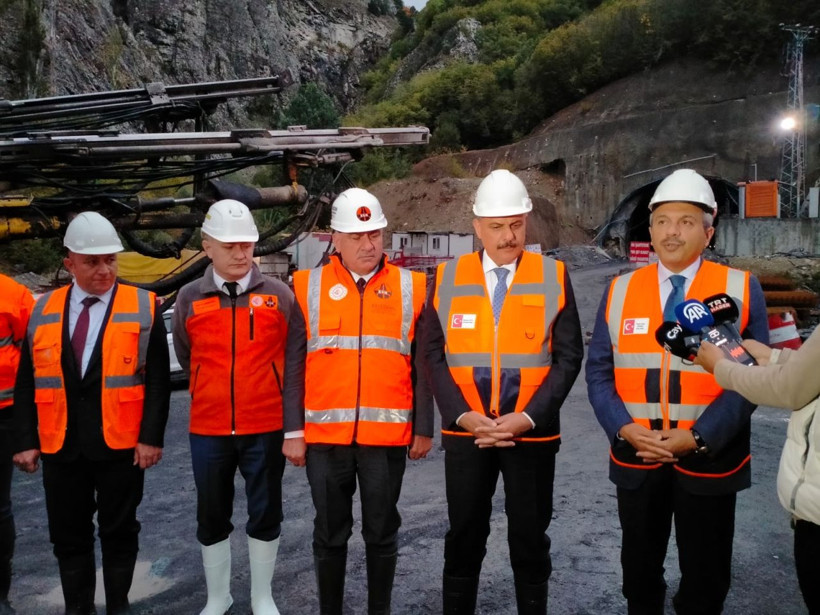 Rize ve Erzurum valileri, Ovit bağlantı yollarını inceledi - Resim: 1