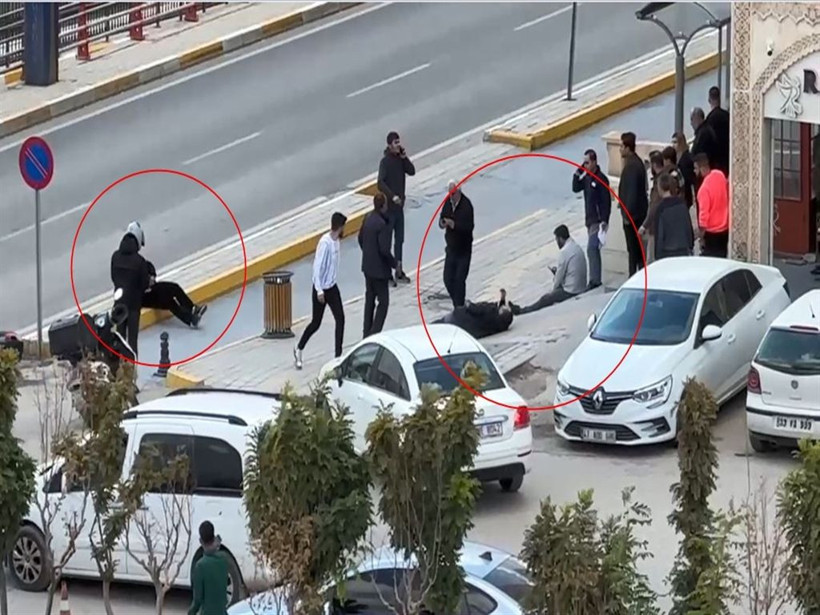 Mardin’de adliye önündeki silahlı saldırının görüntüleri ortaya çıktı - Resim: 3