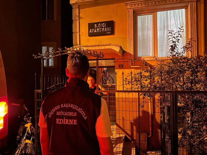 Edirne’de apartman dairesine kaçak göçmen operasyonu - Resim: 4