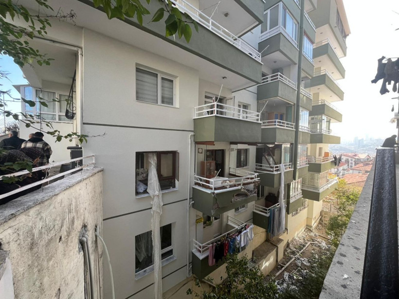 Ankara'da doğal gaz borusu kesilen dairede patlama - Resim: 4