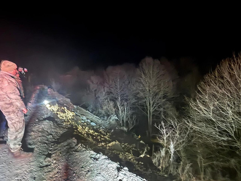 Kamyon uçuruma yuvarlandı, sürücüsü öldü - Resim: 3