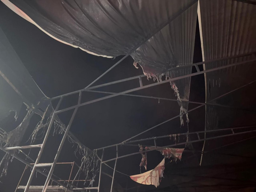 Ortaca Sanayi Sitesi'nde yangın: 4 araç ve 1 iş yeri zarar gördü - Resim: 4