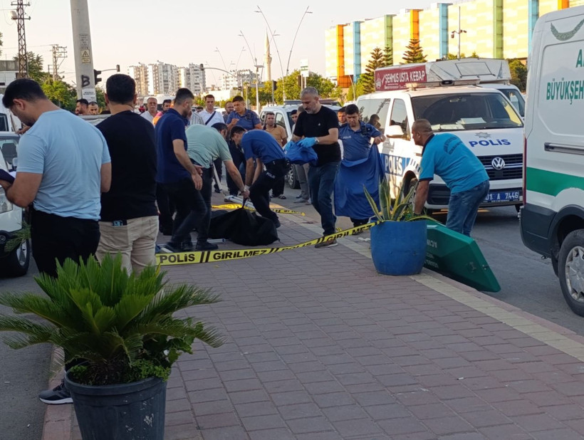 Boşanmasından sorumlu tuttuğu kadını yaralayıp, intihar etti - Resim: 2