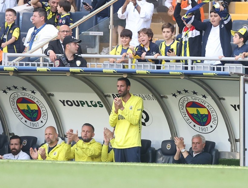 Fenerbahçe’nin hayalleri yıkıldı: Juventus’ta kalıyor, sarı lacivertliler ne yapacak? - Resim: 2