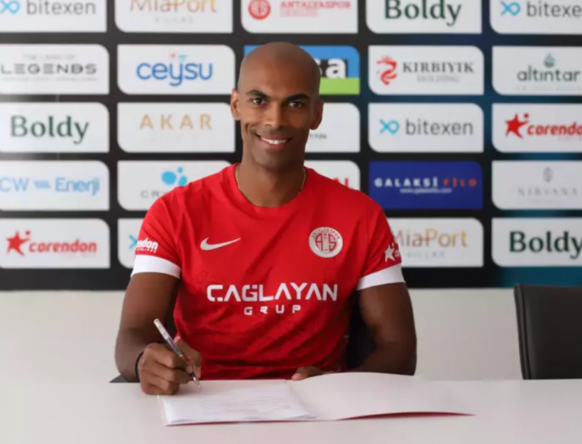 Süper Lig'de biten tüm transferler listesi; İşte yaz transfer dönemine damga vuran isimler - Fotoğraf: 65