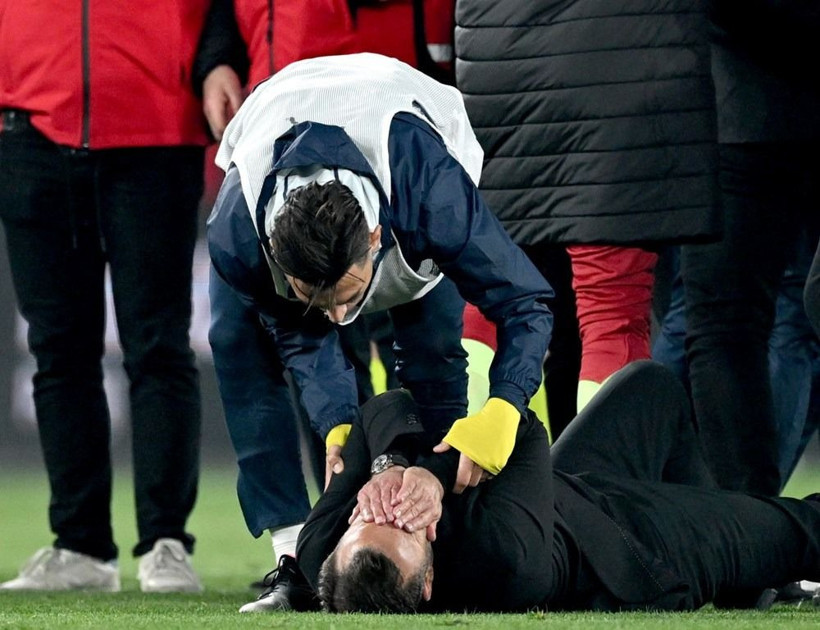 Mourinho'nun Okan Buruk'a hareketi dünya basınında: Marca'dan 2011'e flaş gönderme! - Fotoğraf: 10