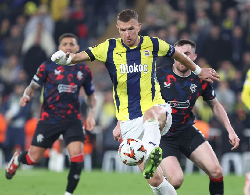 Fenerbahçe-Rangers maçı sonrası spor yazarları veryansın etti: İskoçlar bize ders verdi! - Resim: 2