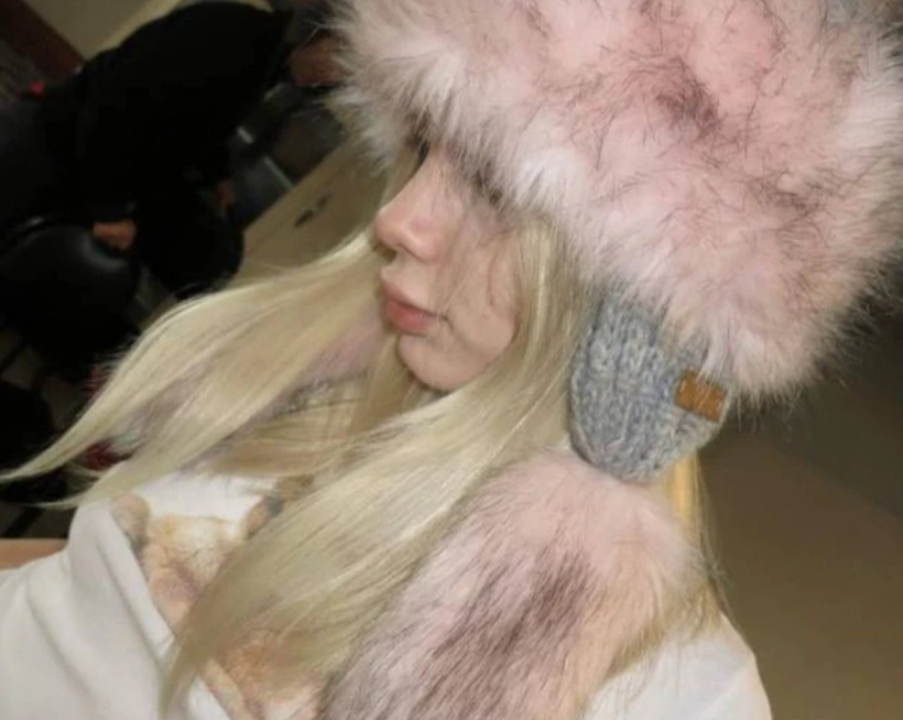 Aleyna Tilki kahvehaneye gitti çay içti! Amcalarla verdiği pozlara bakın - Resim: 4