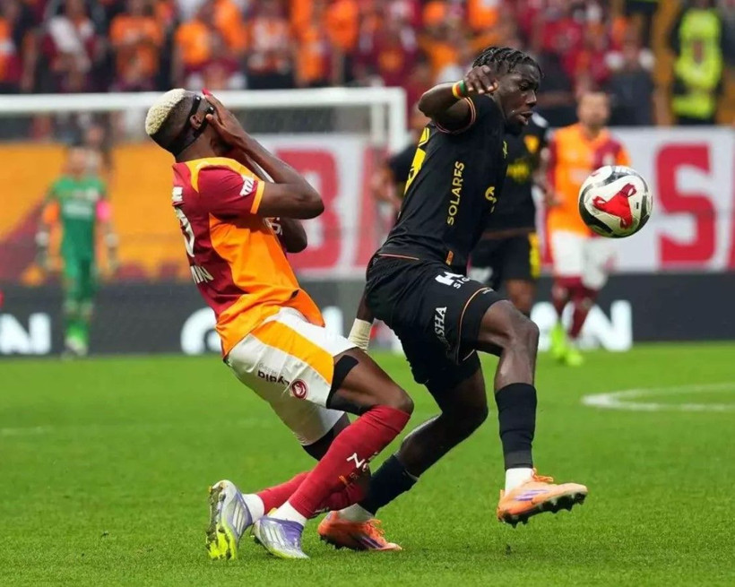 Galatasaray Göztepe'yi 3-1'le geçti! Ahmet Çakar ve Erman Toroğlu kırmızı karta isyan etti! ''Futbola ihanet...'' - Fotoğraf: 2