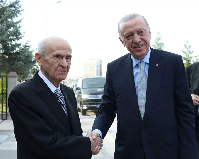 Cumhurbaşkanı Erdoğan, Devlet Bahçeli ile bir araya geldi - Resim: 1