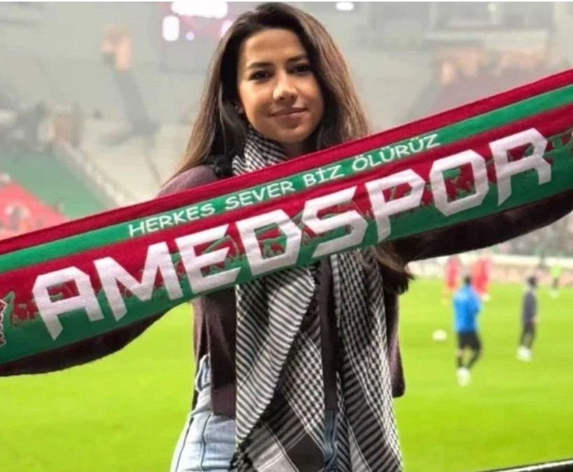 'Saç örme' videosu nedeniyle görevden uzaklaştırılmıştı! Eski hemşire bakın nerede ortaya çıktı - Resim: 4