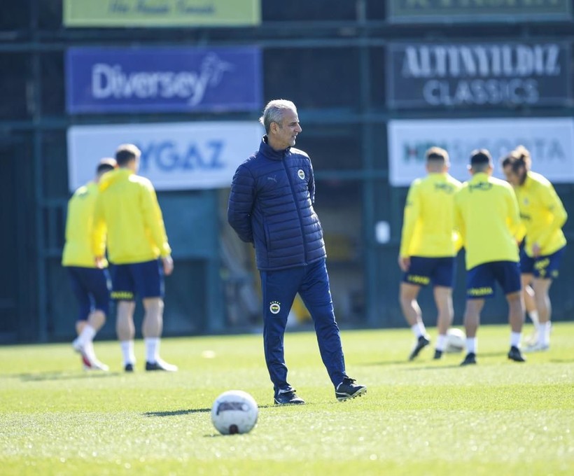 Fenerbahçe'nin başına bela oldu! İsmail Kartal 'yeter' dedi, işte o isimler... - Resim: 2