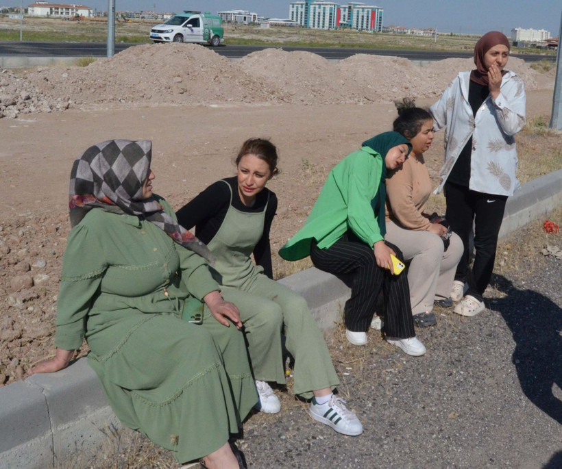 AYT sınavına girmeye giden öğrenciler kaza yaptı: Bir ölü, üçü ağır 10 yaralı - Resim: 3
