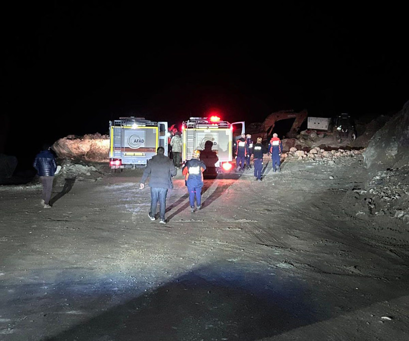 Sivas'ta maden ocağında göçük; Şantiye müdürü göçük altında kaldı - Resim: 2