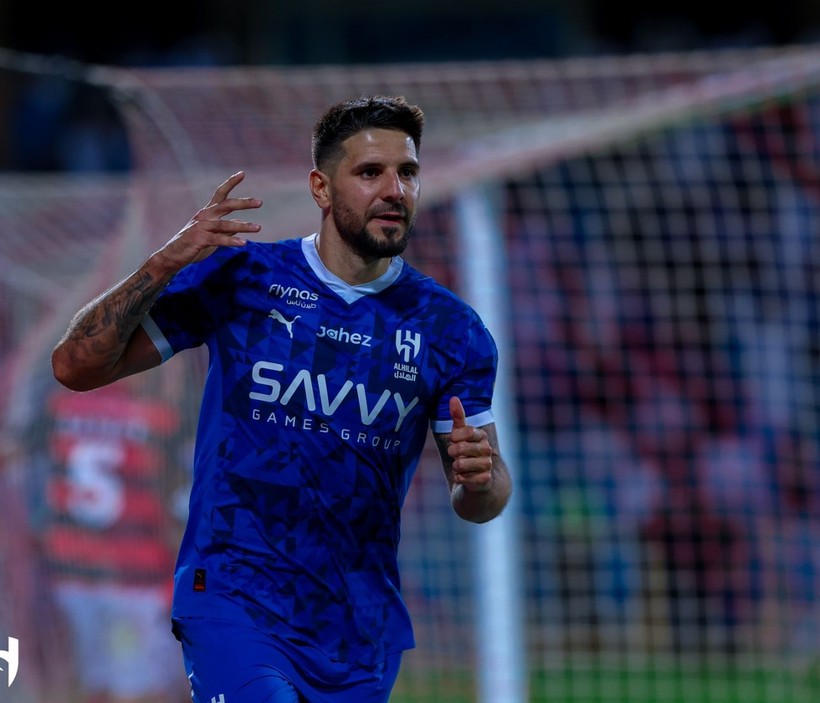 Fenerbahçe’den dev transfer hamlesi! Mitrovic için 10 milyon euro, İstanbul’a geliyor! - Resim: 1