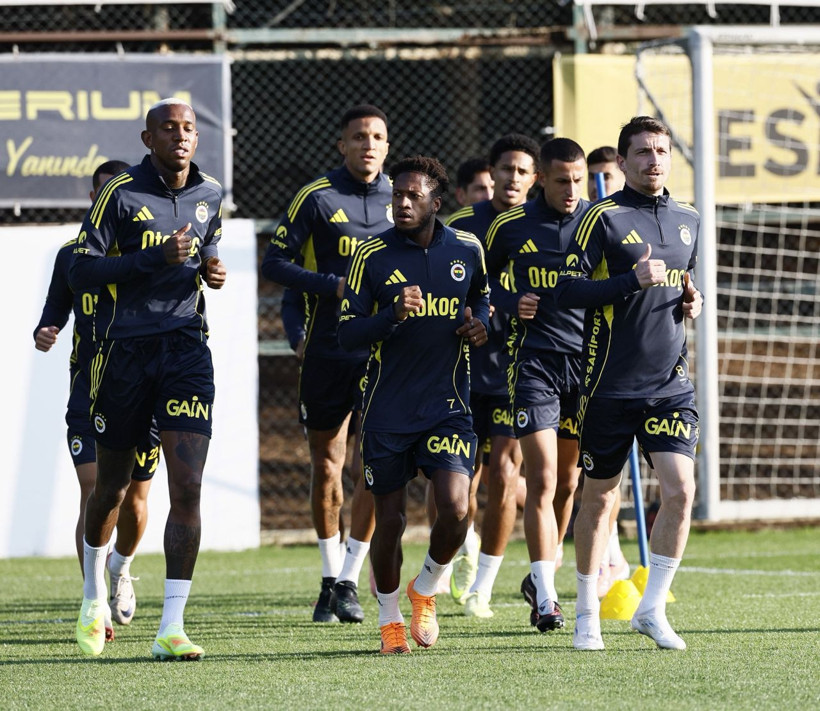 Fenerbahçe, Fatih Karagümrük maçı hazırlıklarını sürdürdü - Resim: 1
