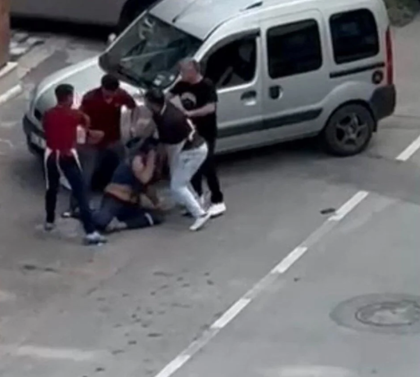 Eşine arkadaşlık teklif edenin iş yerini bastı: Öldüresiye dövülüp bıçaklandı! - Resim: 3