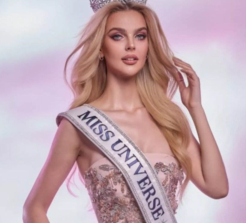 Kainat Güzellik Yarışması'nda bir kriz çağırdı... Tacını geri verdi! - Resim: 4