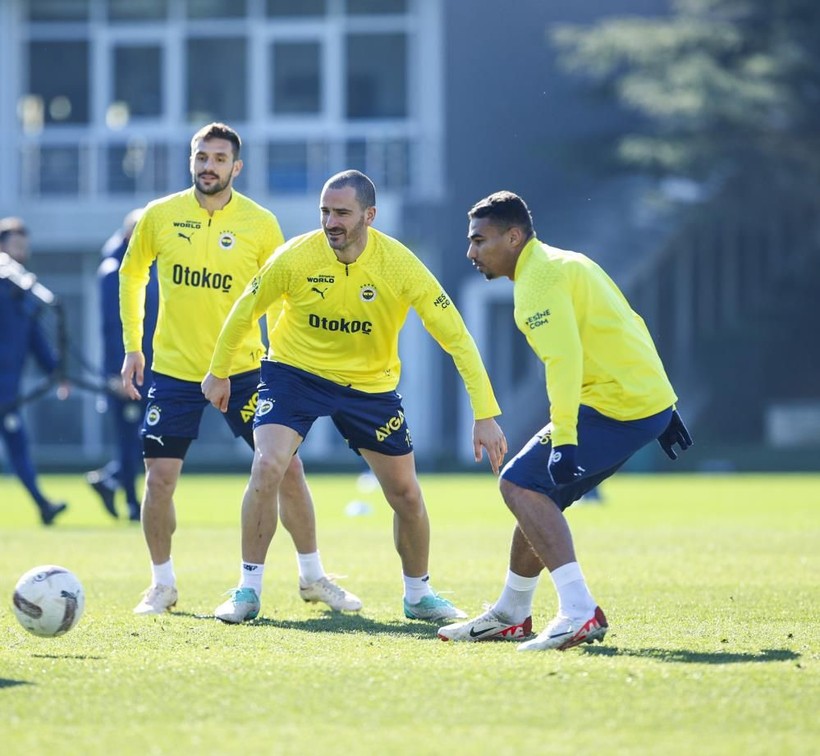 Fenerbahçe'nin başına bela oldu! İsmail Kartal 'yeter' dedi, işte o isimler... - Resim: 3
