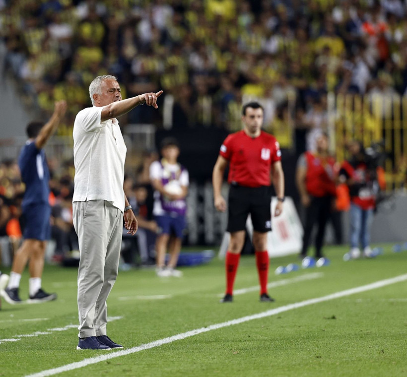Amrabat, Casemiro değil Galatasaray'ın eski orta saha yıldızı geliyor! Ali Koç'tan yılın transfer bombası - Resim: 1