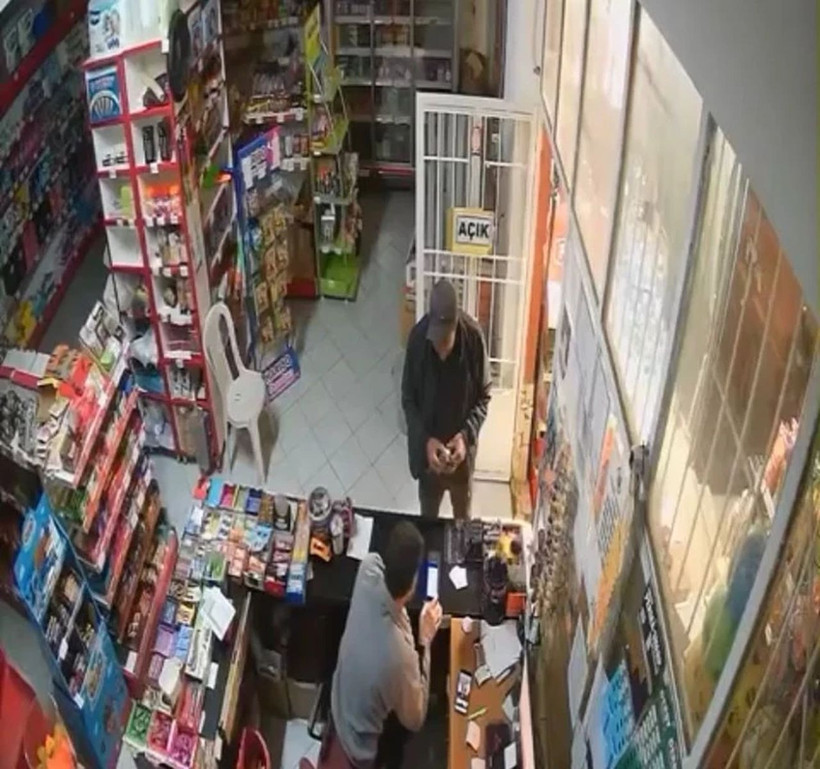 Kan donduran vahşet! Ceset bulundu, başı aranıyor - Resim: 2