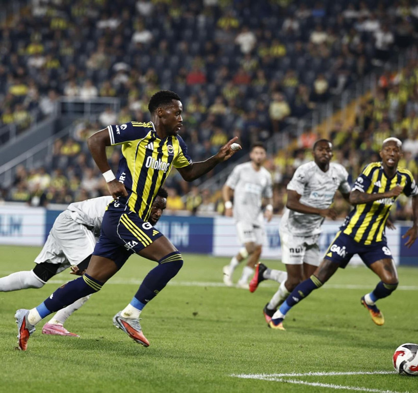 Fenerbahçe’den ayrılan Jhon Duran’ı 24 kulüp istemedi, Zenit kapıyı açtı! - Resim: 2