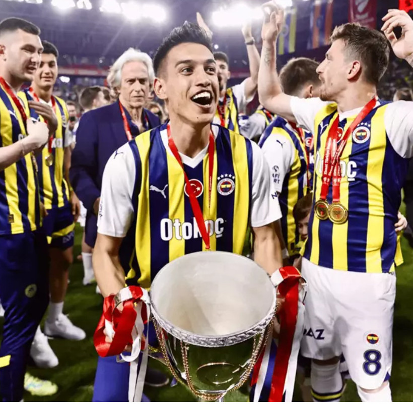 Süper Lig'de biten tüm transferler listesi; İşte yaz transfer dönemine damga vuran isimler - Fotoğraf: 185