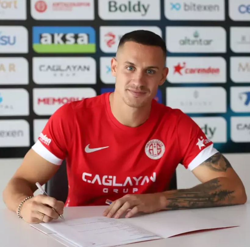 Süper Lig'de biten tüm transferler listesi; İşte yaz transfer dönemine damga vuran isimler - Fotoğraf: 59