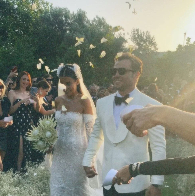 Oyuncu Tolga Sarıtaş ile Zeynep Mayruk evlendi - Resim: 4